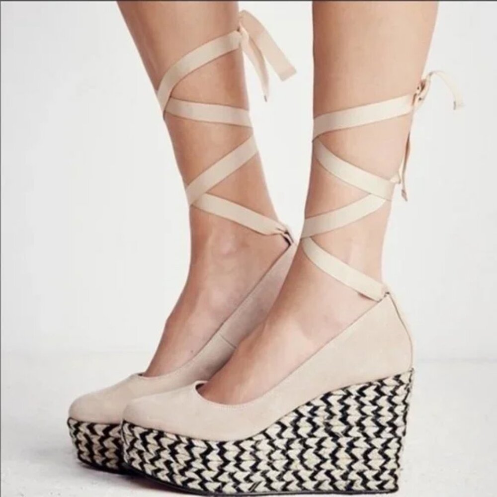 Free People Charade Espadrille Wedge - 36